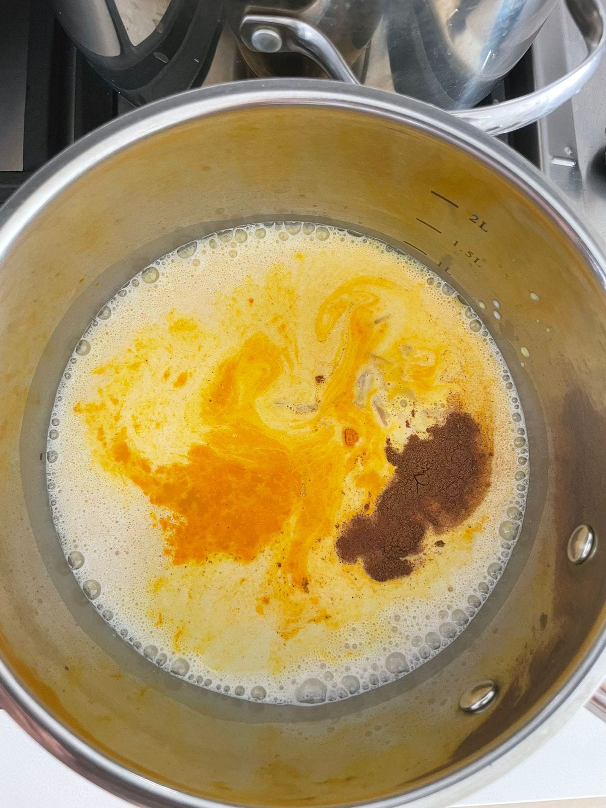 Turmeric latte ingredients